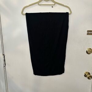 Vince Camuto Black Knee-Length Pencil Skirt